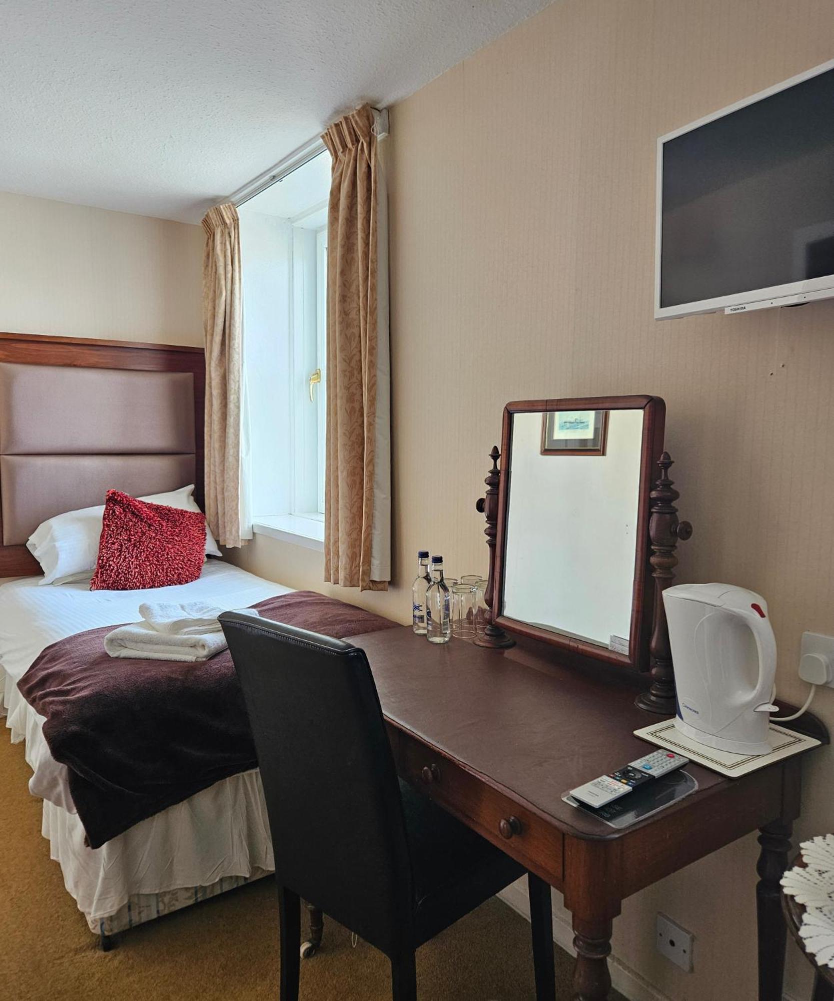 Station Hotel Portsoy Eksteriør bilde