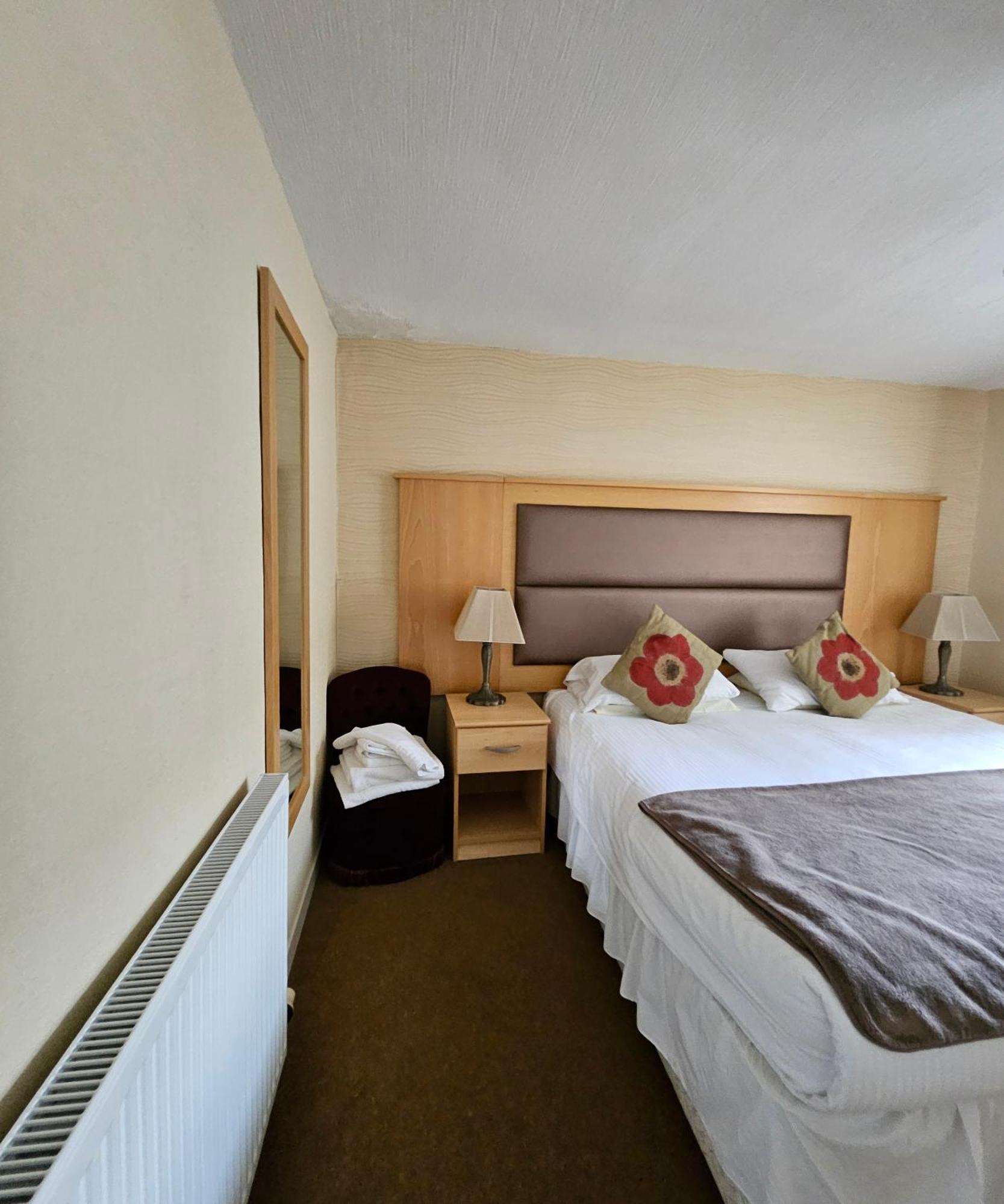 Station Hotel Portsoy Eksteriør bilde