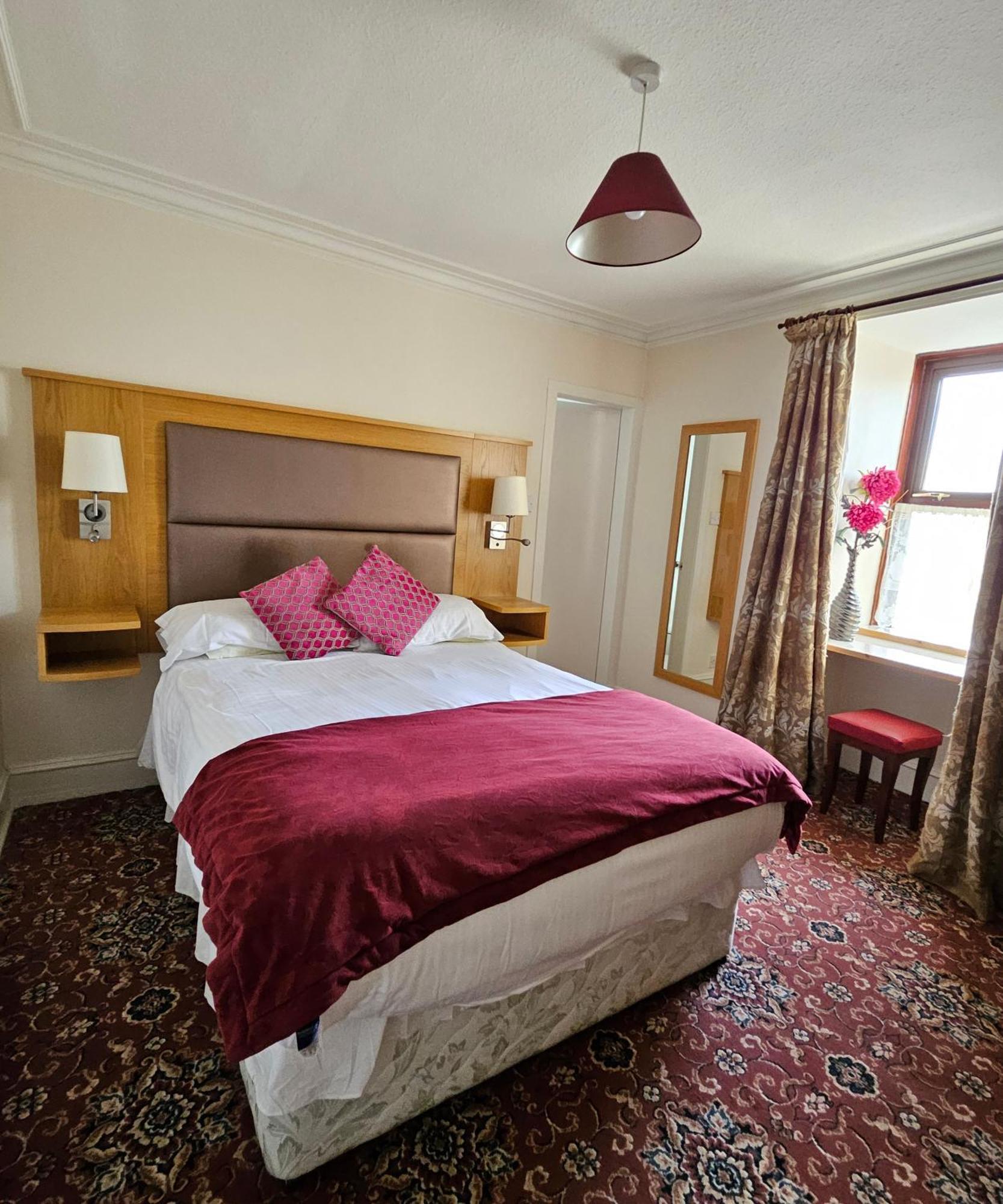 Station Hotel Portsoy Eksteriør bilde